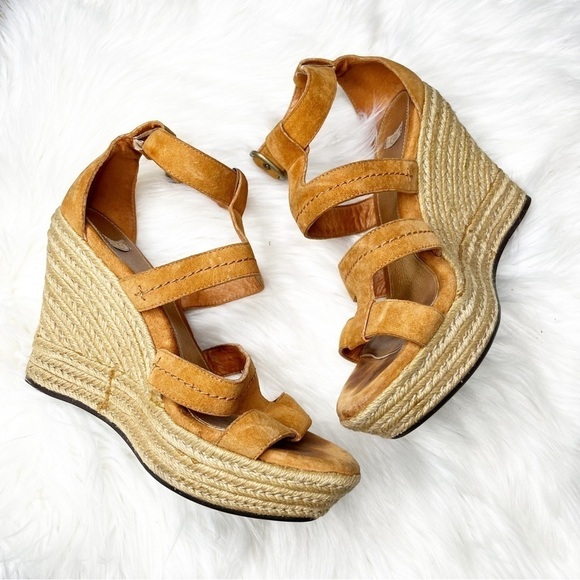UGG Tan Suede High Wedge Strappy Sandals Heels Size 9 - Picture 1 of 9